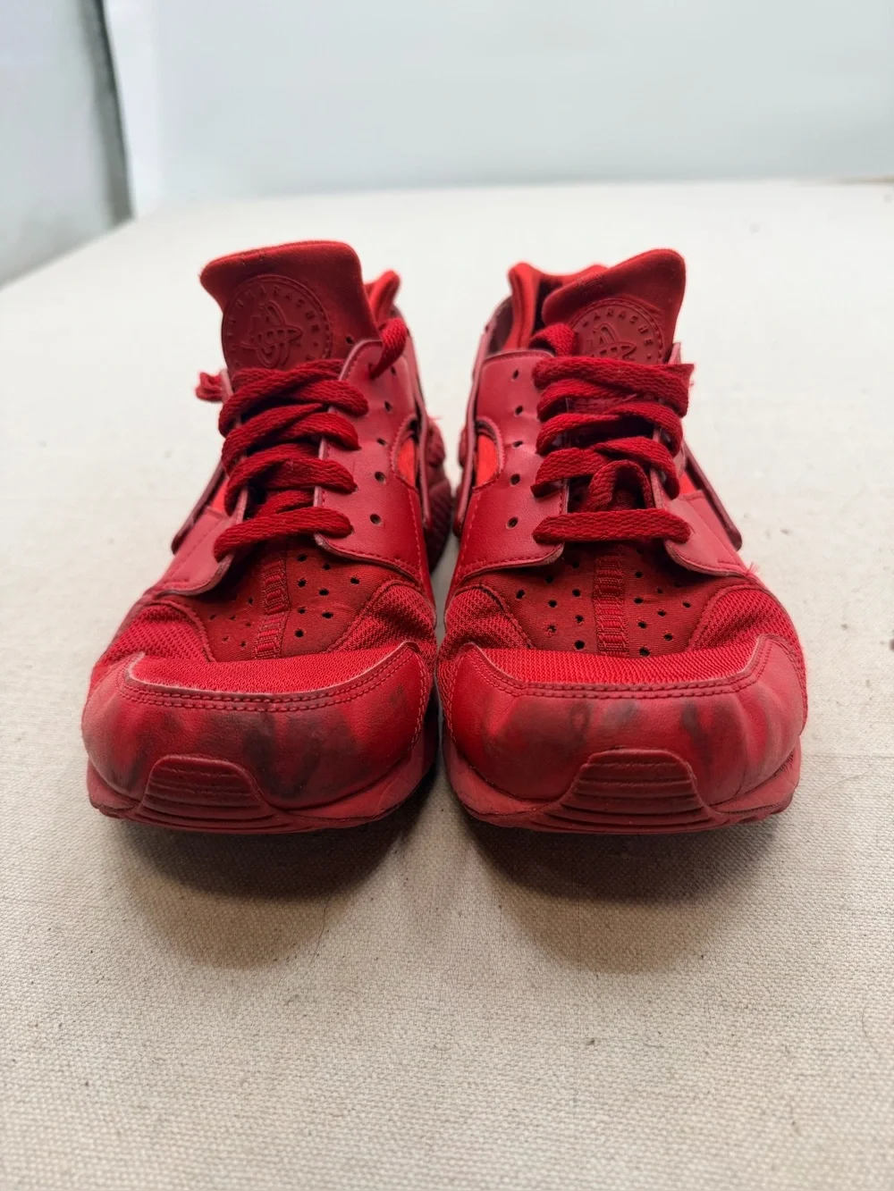 Nike Air Huarache Triple Red